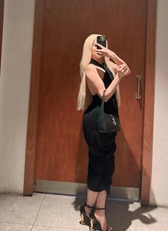 Seedra - escort in Beirut Photo 2 of 6