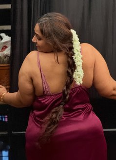 Seema Gupta - escort in New Delhi Photo 3 of 4
