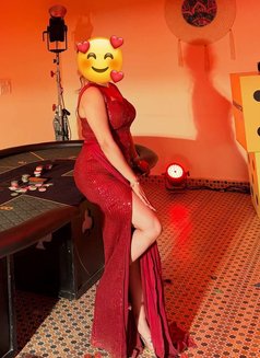 Seema House Wife - escort in New Delhi Photo 1 of 8