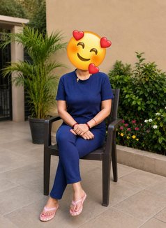 Marred house wife π€ - escort in Gurgaon Photo 10 of 16