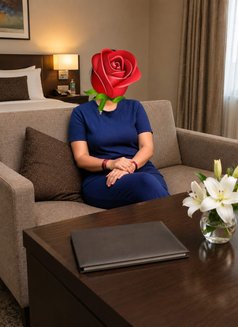 Marred house wife π€ - escort in Gurgaon Photo 13 of 16
