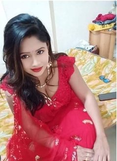 Seema Independence Housewife - escort in New Delhi Photo 1 of 3