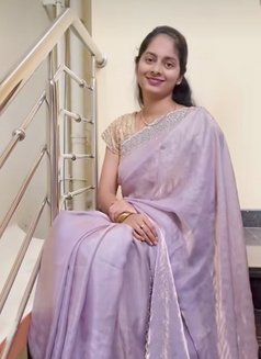 Seema Independent Cam Show and Meet - escort in Pune Photo 2 of 2