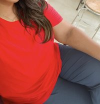 Seema - escort in Kochi Photo 1 of 3