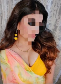 Bhabhi for cam - escort in Hyderabad Photo 1 of 3