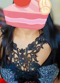 Cam girl - puta in Navi Mumbai Photo 2 of 2