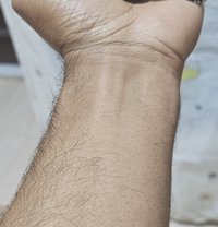 Seenu - Male escort in Abu Dhabi