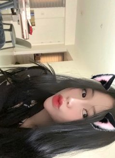 Sehee - escort in Manila Photo 1 of 2