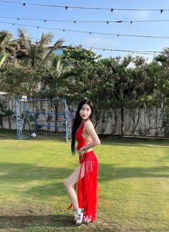 sehee - escort in Manila Photo 2 of 5