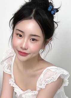 sehee - escort in Manila Photo 1 of 5