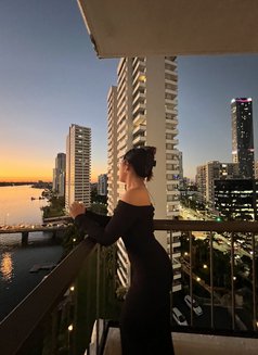 Seinna - escort in Brisbane Photo 3 of 5