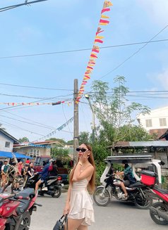 Seiyah - Transsexual escort in Boracay Photo 3 of 7