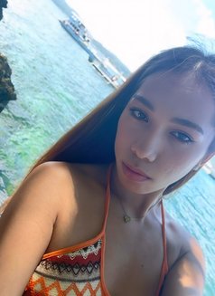 Seiyah - Transsexual escort in Boracay Photo 5 of 7