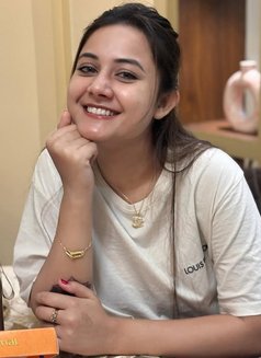 Sejal - escort in Mumbai Photo 1 of 7