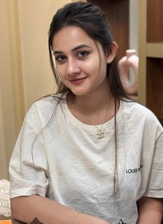 Sejal - escort in Mumbai Photo 3 of 7