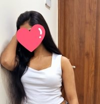 Sejal GFE cam and real meet - escort in New Delhi