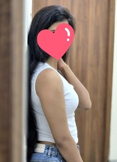 Sejal GFE cam and real meet - puta in New Delhi Photo 2 of 3