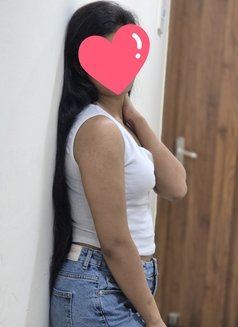 Sejal GFE cam and real meet - escort in New Delhi Photo 3 of 5