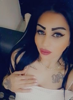 Seleen - escort in Beirut Photo 3 of 6