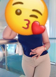 selen - Male escort in Mombasa Photo 3 of 5