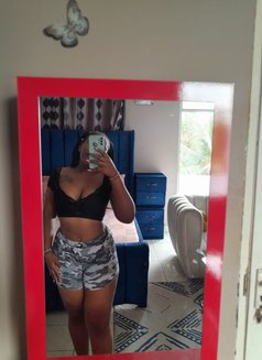 selen - Male escort in Mombasa Photo 4 of 5