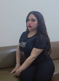 Selen - escort in Beirut Photo 4 of 6