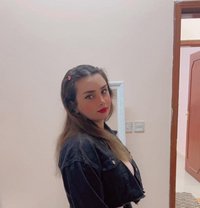 Selena - puta in Al Sohar