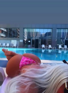 Selena - puta in İstanbul Photo 6 of 8