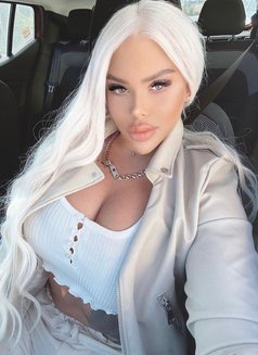 Selena - puta in İstanbul Photo 4 of 8