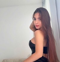 Selena - escort in Al Manama Photo 1 of 9