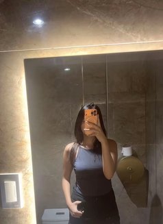 Selena - escort in Dubai Photo 5 of 6