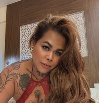 HORNY BUSTY MILF - Selena , indonesian . - escort in Macao