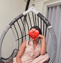 Selena Kapoor Full Service Escort - puta in Candolim, Goa