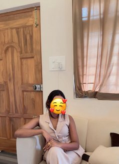 Selena Kapoor Full Service Escort - puta in Candolim, Goa Photo 4 of 6
