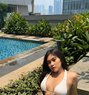 Selena Karim - puta in Jakarta Photo 1 of 7