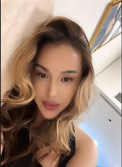 Xonzoda - Transsexual escort in Tashkent Photo 4 of 9