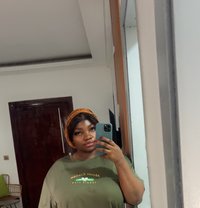 Selena - puta in Abidjan