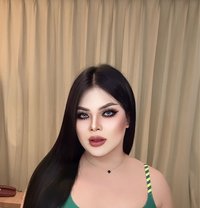 Selena ladyboy both with sale popper - Acompañantes transexual in Riyadh