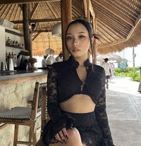 Selena Petite Girl - puta in Bali