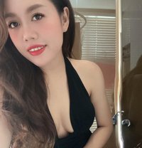 Selena - escort in Doha