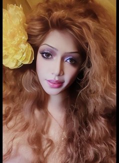 Selena Xxx - Transsexual escort in Bangalore Photo 7 of 8