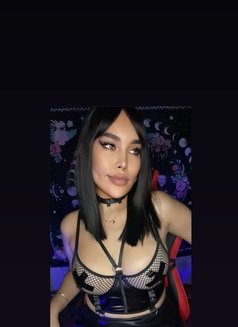 Selenamorn - Transsexual escort in Manila Photo 30 of 30