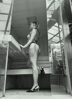 Selene - puta in Santa Cruz de Tenerife Photo 4 of 9
