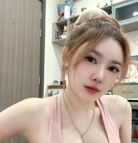 Selfi - escort in Bali