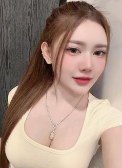 Selfi - escort in Bali Photo 5 of 9