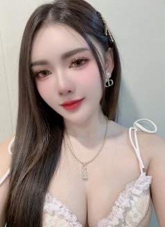 Selfi - escort in Bali Photo 7 of 9