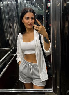Seliinn - escort in İstanbul Photo 5 of 5
