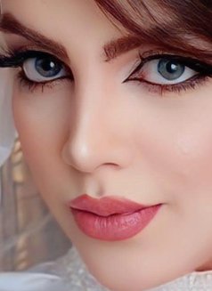 Selin - Masajista in Muscat Photo 3 of 3