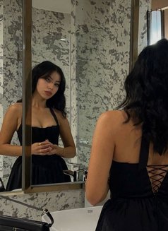 VIP Selin - puta in İstanbul Photo 2 of 6