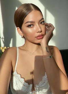 Selina - escort in Ho Chi Minh City Photo 1 of 6